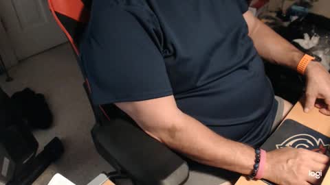 gizmo706 online show from October 22, 2025, 2:06 pm