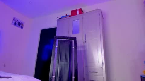 Snapshot of glader_guy chatting on November 20, 2025, 10:20 pm only for you bby online show from November 20, 2025, 10:20 pm