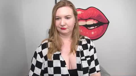 Nikki online show from November 7, 2025, 3:34 pm