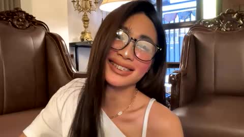 gleiahong online show from March 20, 2026, 4:39 am