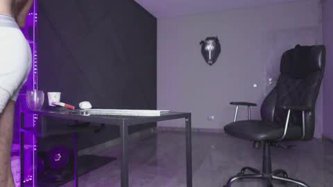 Matthew .. for short call me Matt online show from November 18, 2025, 6:12 pm