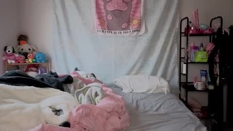 Glitch online show from January 8, 2026, 3:03 pm