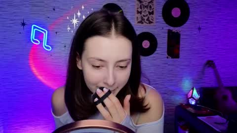 Snapshot of glo_lo chatting on February 27, 2025, 6:50 am Bye everybody Ill be online Monday December 2nd Saturday and Sunday off online show from February 27, 2025, 6:50 am