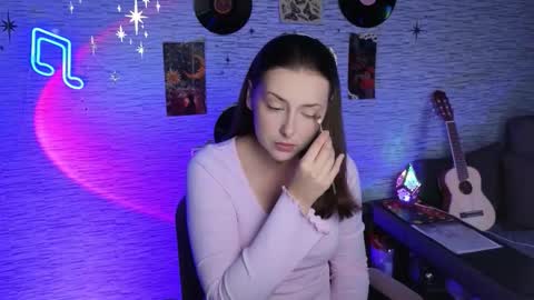 Snapshot of glo_lo chatting on October 14, 2025, 5:36 pm Bye everybody Ill be online Monday December 2nd Saturday and Sunday off online show from October 14, 2025, 5:36 pm