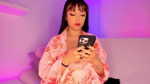 Mimi online show from January 14, 2025, 4:18 pm