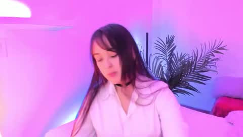 Mimi online show from January 14, 2026, 6:46 pm