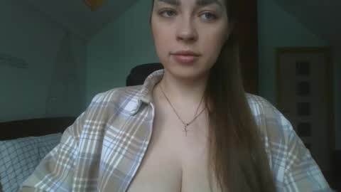 Snapshot of gloria954807 chatting on February 7, 2026, 10:52 am gloria954807 online show from February 7, 2026, 10:52 am