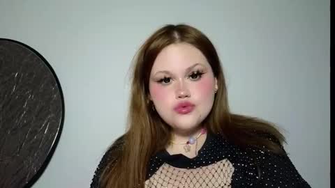 Snapshot of gloria_thomas chatting on February 4, 2026, 9:53 pm gloria_thomas online show from February 4, 2026, 9:53 pm