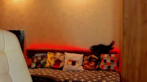 Snapshot of gloria_wood chatting on December 16, 2024, 3:54 pm Gloria Wood online show from December 16, 2024, 3:54 pm