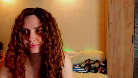 Snapshot of gloria_wood chatting on February 15, 2025, 10:21 pm Gloria Wood online show from February 15, 2025, 10:21 pm
