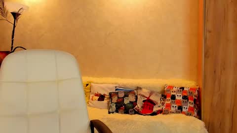 Snapshot of gloria_wood chatting on March 8, 2025, 9:40 pm Gloria Wood online show from March 8, 2025, 9:40 pm
