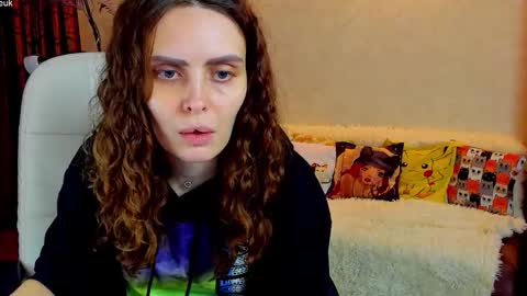 Gloria Wood online show from November 30, 2025, 6:23 pm