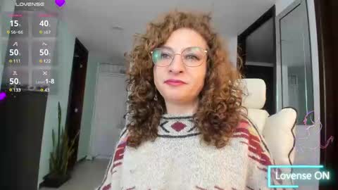 Snapshot of gloriacrespo chatting on February 27, 2025, 8:31 pm gloriacrespo online show from February 27, 2025, 8:31 pm