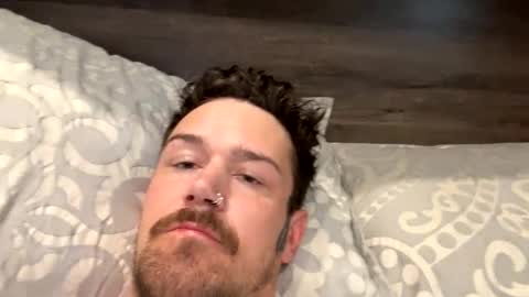 gnarcoticscrew online show from May 19, 2026, 1:44 am