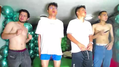 Snapshot of gnecos chatting on January 21, 2025, 1:11 pm THOMAS AND DAMIAND online show from January 21, 2025, 1:11 pm