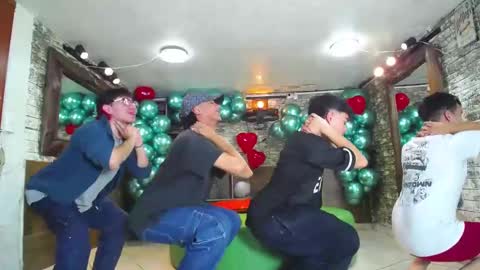 Snapshot of gnecos chatting on February 20, 2025, 11:53 am THOMAS AND DAMIAND online show from February 20, 2025, 11:53 am