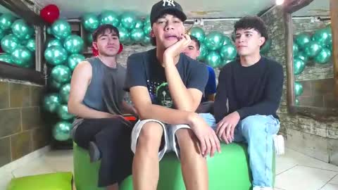 Snapshot of gnecos chatting on February 21, 2025, 11:33 am THOMAS AND DAMIAND online show from February 21, 2025, 11:33 am