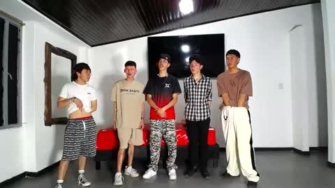 Snapshot of gnecos chatting on September 10, 2025, 6:08 pm THOMAS AND DAMIAND online show from September 10, 2025, 6:08 pm