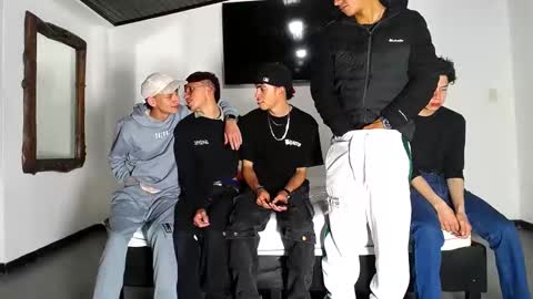 Snapshot of gnecos chatting on September 24, 2025, 6:11 pm THOMAS AND DAMIAND online show from September 24, 2025, 6:11 pm