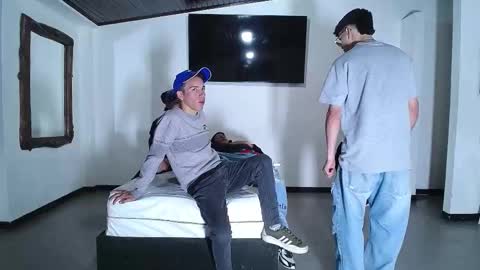 Snapshot of gnecos chatting on October 19, 2025, 6:41 pm THOMAS AND DAMIAND online show from October 19, 2025, 6:41 pm