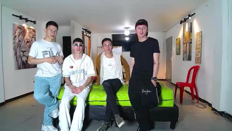 Snapshot of gnecos chatting on November 21, 2025, 6:28 pm THOMAS AND DAMIAND online show from November 21, 2025, 6:28 pm