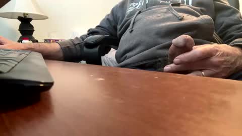 gngnxxx online show from November 17, 2025, 7:08 pm