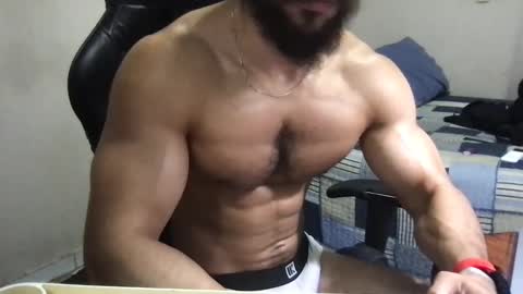 Snapshot of god_hunkules chatting on January 7, 2025, 4:37 pm god hunkules online show from January 7, 2025, 4:37 pm