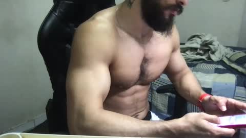 Snapshot of god_hunkules chatting on January 7, 2025, 7:38 pm god hunkules online show from January 7, 2025, 7:38 pm