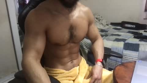 Snapshot of god_hunkules chatting on January 17, 2025, 3:53 pm god hunkules online show from January 17, 2025, 3:53 pm