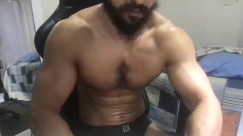 Snapshot of god_hunkules chatting on January 18, 2025, 3:27 pm god hunkules online show from January 18, 2025, 3:27 pm