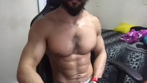 Snapshot of god_hunkules chatting on February 5, 2025, 7:31 pm god hunkules online show from February 5, 2025, 7:31 pm