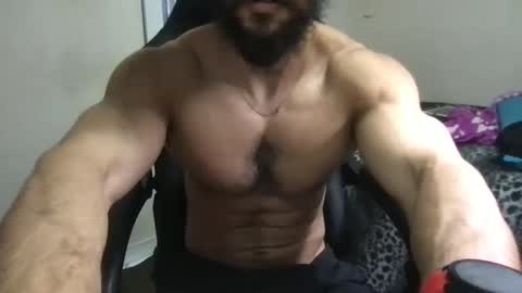 Snapshot of god_hunkules chatting on February 23, 2025, 9:59 pm god hunkules online show from February 23, 2025, 9:59 pm