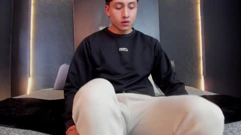 Snapshot of god_of_olympus1 chatting on December 9, 2024, 12:40 pm steven online show from December 9, 2024, 12:40 pm