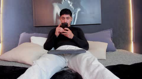 Snapshot of god_of_olympus1 chatting on December 10, 2024, 4:06 pm steven online show from December 10, 2024, 4:06 pm