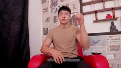 Snapshot of god_of_olympus1 chatting on March 4, 2025, 12:12 pm steven online show from March 4, 2025, 12:12 pm