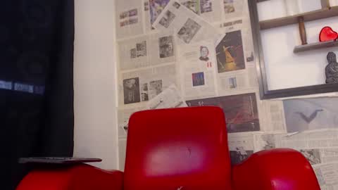 Snapshot of god_of_olympus1 chatting on November 19, 2025, 12:05 pm steven online show from November 19, 2025, 12:05 pm