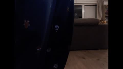 Snapshot of goddamndan chatting on December 21, 2025, 4:03 pm goddamndan online show from December 21, 2025, 4:03 pm