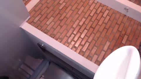 daniela online show from September 9, 2025, 10:20 pm