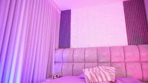 Snapshot of goddess_eli77 chatting on April 25, 2026, 3:09 am goddess_eli77 online show from April 25, 2026, 3:09 am