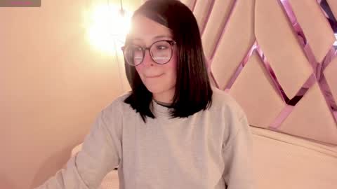 M A R T I N A  online show from April 17, 2026, 12:52 pm