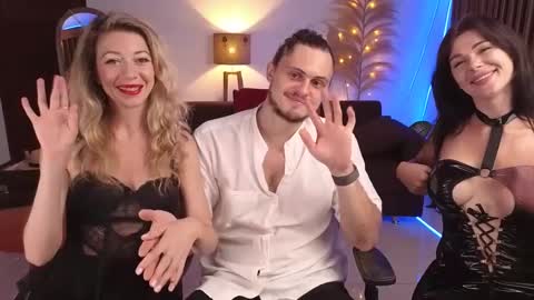   330 UTC2 girls   online show from January 29, 2025, 3:22 am