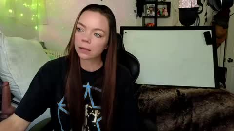 Patricia Mars           Goddess of Mars twitter thegoddessmindy online show from March 24, 2026, 2:33 pm