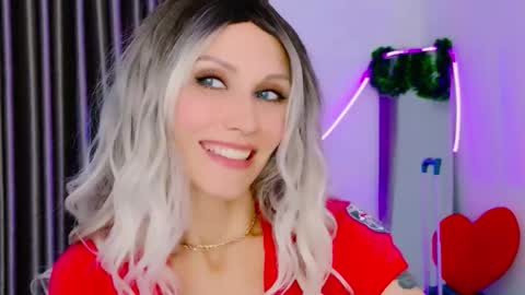 Snapshot of goddess_stars chatting on February 1, 2026, 11:42 am Katarina online show from February 1, 2026, 11:42 am