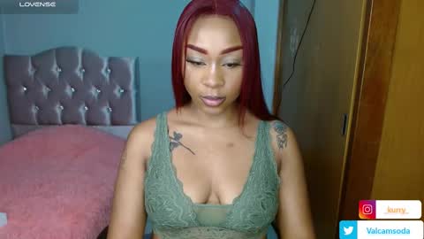 Snapshot of goddess_val chatting on February 17, 2025, 10:07 am Valentina online show from February 17, 2025, 10:07 am