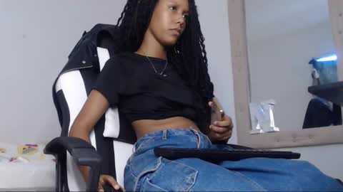 goddess_valen online show from November 17, 2025, 6:24 pm