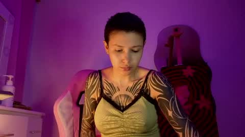 vee online show from April 11, 2026, 11:31 pm