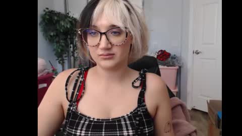 Goddess Emmy online show from November 3, 2025, 9:27 pm