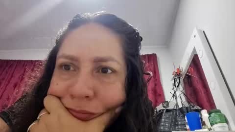 Snapshot of goddessnahi chatting on October 26, 2025, 7:31 pm Naih Reyes online show from October 26, 2025, 7:31 pm