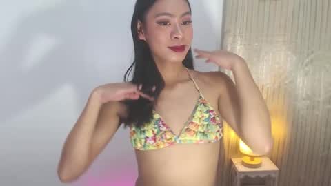 Kyla and Nian online show from September 24, 2025, 2:04 am