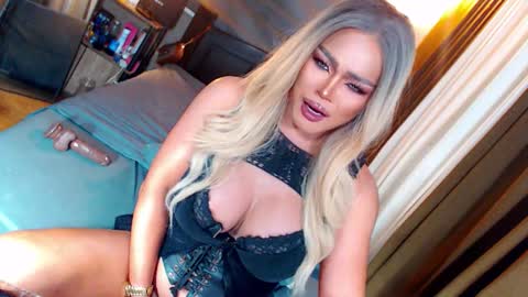 Miss Anna online show from September 10, 2025, 5:18 am